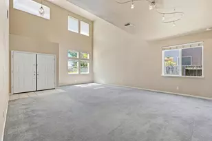 2579 Aurora Dr, Yuba City, CA 95991 - Photo 9