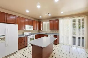 2579 Aurora Dr, Yuba City, CA 95991 - Photo 17