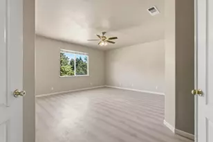 2579 Aurora Dr, Yuba City, CA 95991 - Photo 27