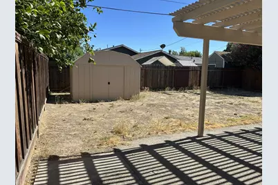 350 E 22nd Street, Tracy, CA 95376 - Photo 17