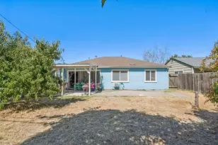 5207 Standish Rd, Sacramento, CA 95820 - Photo 17