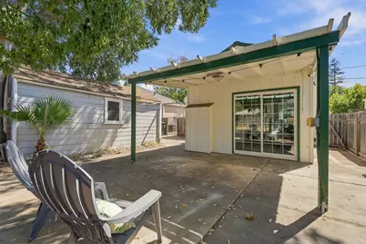 5417 8th Avenue, Sacramento, CA 95820 - Photo 19