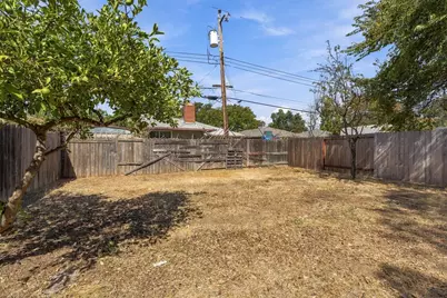 5417 8th Avenue, Sacramento, CA 95820 - Photo 27