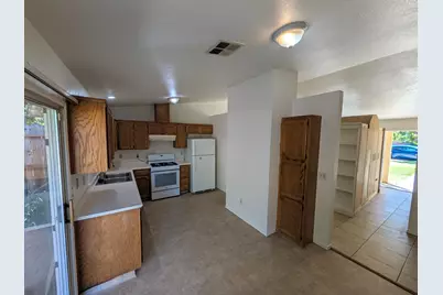 520 Bennett Drive, Patterson, CA 95363 - Photo 5