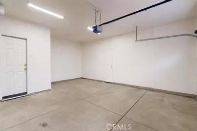 2555 S Lind, Fresno, CA 93725 - Photo 25
