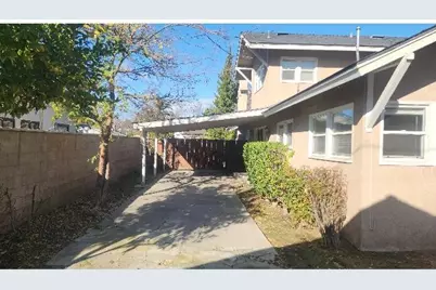 718 E Clinton Avenue, Fresno, CA 93704 - Photo 17