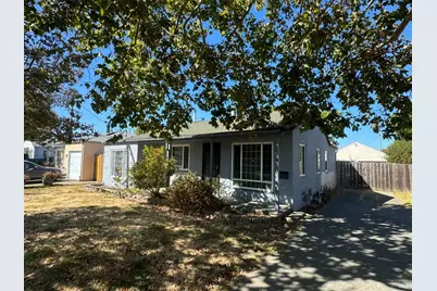 945 Oakwood Avenue, Vallejo, CA 94591 - Photo 1