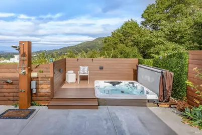 19 Tarrant Court, San Rafael, CA 94903 - Photo 1