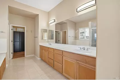 425 Dawson Creek Drive, Fairfield, CA 94534 - Photo 31