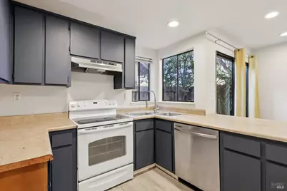 58 Del Prado Circle, Fairfield, CA 94533 - Photo 7