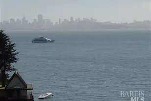 10 Cliff Rd, Belvedere, CA 94920 - Photo 17