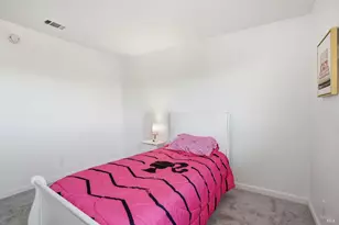 2100 Larchmont Cir, Fairfield, CA 94534 - Photo 29