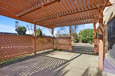 2100 Larchmont Circle, Fairfield, CA 94534 - Photo 41