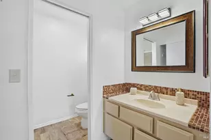 2100 Larchmont Cir, Fairfield, CA 94534 - Photo 33