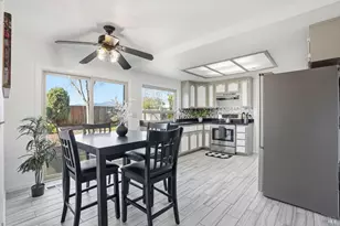 2100 Larchmont Cir, Fairfield, CA 94534 - Photo 15