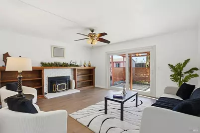 2100 Larchmont Circle, Fairfield, CA 94534 - Photo 9