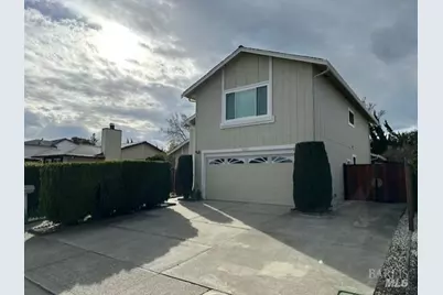 1411 Klamath Drive, Suisun City, CA 94585 - Photo 3