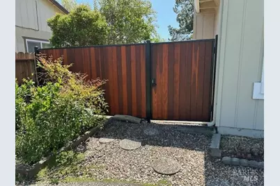 1411 Klamath Drive, Suisun City, CA 94585 - Photo 5