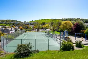 218 Windsor Dr, Petaluma, CA 94952 - Photo 47