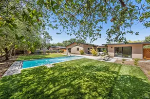 216 1st St E, Sonoma, CA 95476 - Photo 15