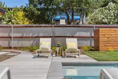 216 1st Street E, Sonoma, CA 95476 - Photo 19