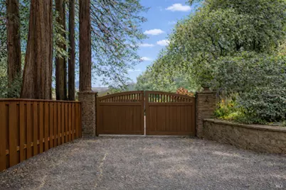 223 Evergreen Drive, Kentfield, CA 94904 - Photo 57