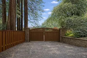 223 Evergreen Dr, Kentfield, CA 94904 - Photo 57