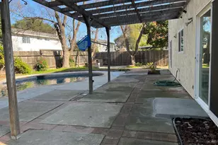 660 Berkshire Dr, Dixon, CA 95620 - Photo 19