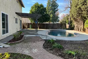 660 Berkshire Dr, Dixon, CA 95620 - Photo 17