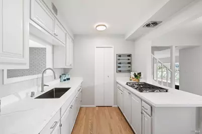 35 Corte Alta, Novato, CA 94949 - Photo 13