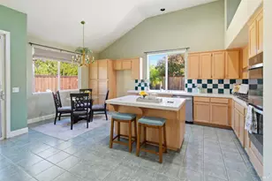 2707 Tuckaway Ct, Fairfield, CA 94534 - Photo 13