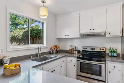 125 Mariner Green Court, Corte Madera, CA 94925 - Photo 17