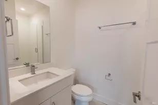 306 Rockview Rd, Novato, CA 94949 - Photo 9