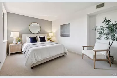 121 Professional Center Parkway, San Rafael, CA 94903 - Photo 19