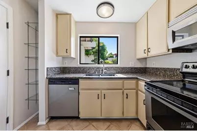 6 Village Court, San Rafael, CA 94903 - Photo 21