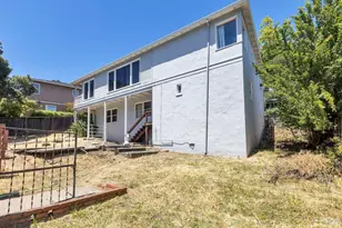 108 Almenar Dr, Greenbrae, CA 94904 - Photo 27