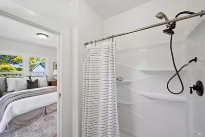 825 Cleveland Avenue, Petaluma, CA 94952 - Photo 27