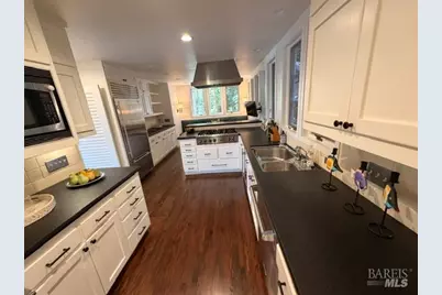 306 Bella Vista Avenue, Belvedere, CA 94920 - Photo 13