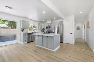825 Spoonbill Ln, Suisun City, CA 94585 - Photo 13