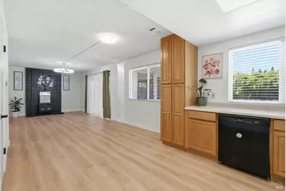 438 Royal Oaks Drive, Vacaville, CA 95687 - Photo 11