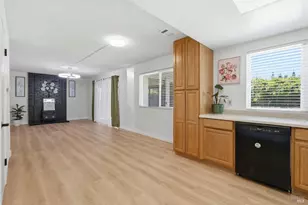 438 Royal Oaks Dr, Vacaville, CA 95687 - Photo 11