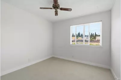 438 Royal Oaks Drive, Vacaville, CA 95687 - Photo 21