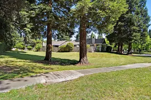 339 W Thomson Ave, Sonoma, CA 95476 - Photo 25