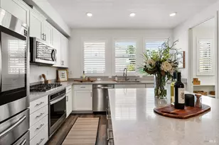 13 Idro Way, Novato, CA 94945 - Photo 21