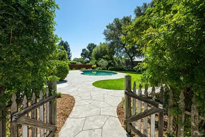 94 W Grant Street, Healdsburg, CA 95448 - Photo 29
