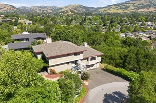 4 Harris Hill Dr, Novato, CA 94947 - Photo 5