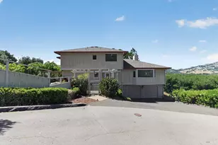 4 Harris Hill Dr, Novato, CA 94947 - Photo 1