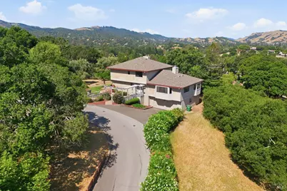 4 Harris Hill Drive, Novato, CA 94947 - Photo 3