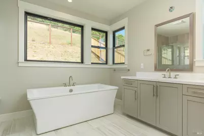 15 Erin Drive, San Rafael, CA 94903 - Photo 5