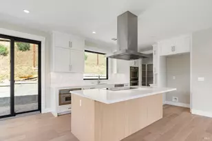 15 Erin Dr, San Rafael, CA 94903 - Photo 5